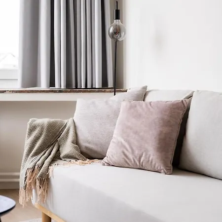 아파트 Beautiful One Bedroom *